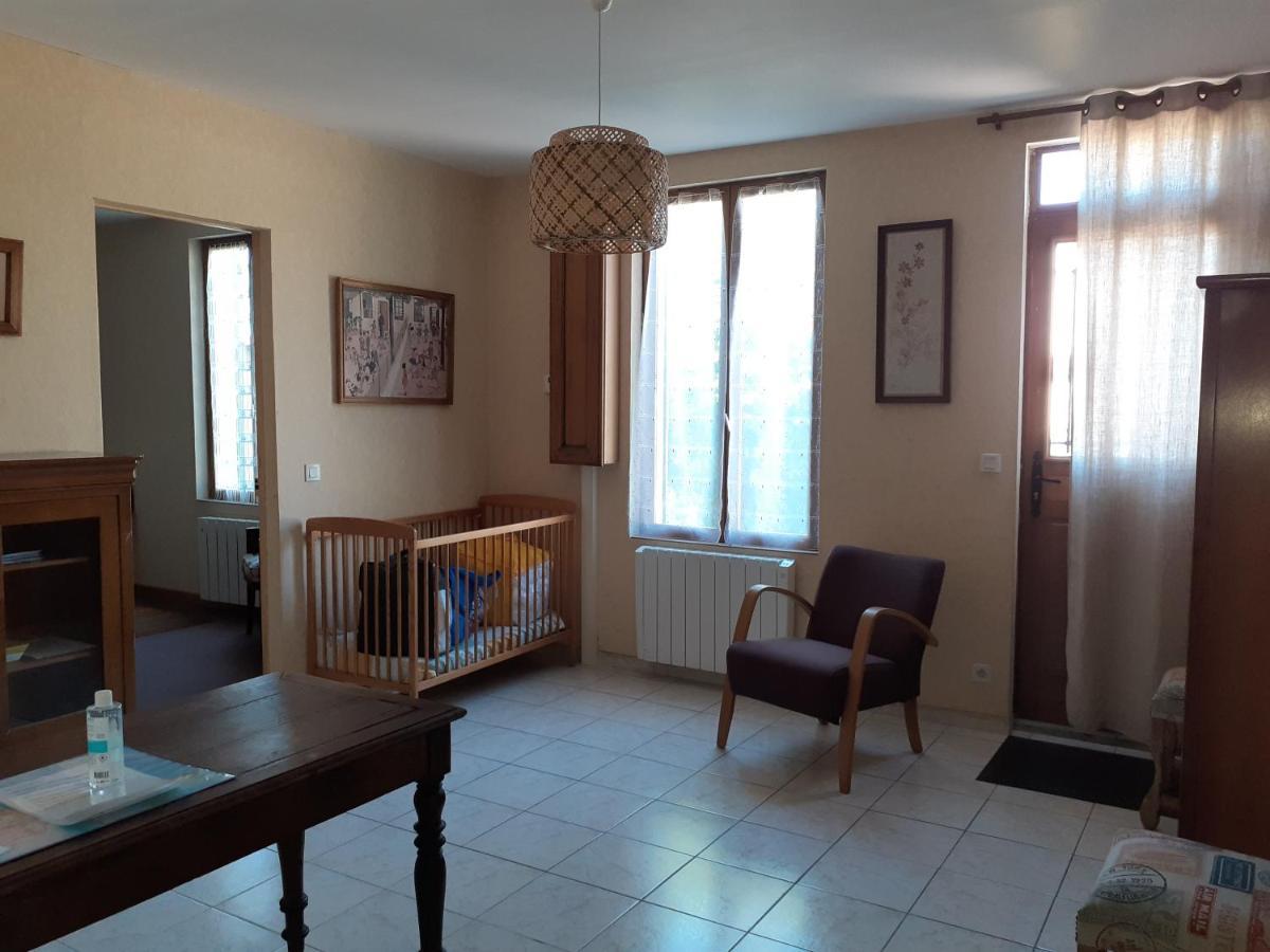 Gite 32 Rue Du Huit Mai Freneuse  Buitenkant foto