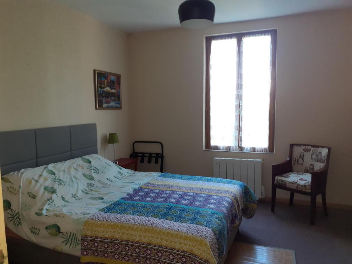 Gite 32 Rue Du Huit Mai Freneuse  Buitenkant foto