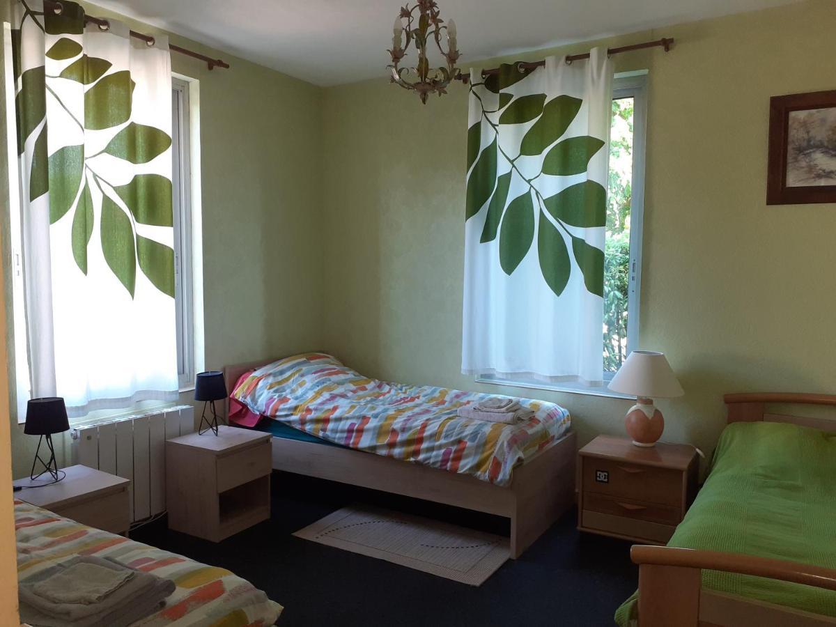 Gite 32 Rue Du Huit Mai Freneuse  Buitenkant foto
